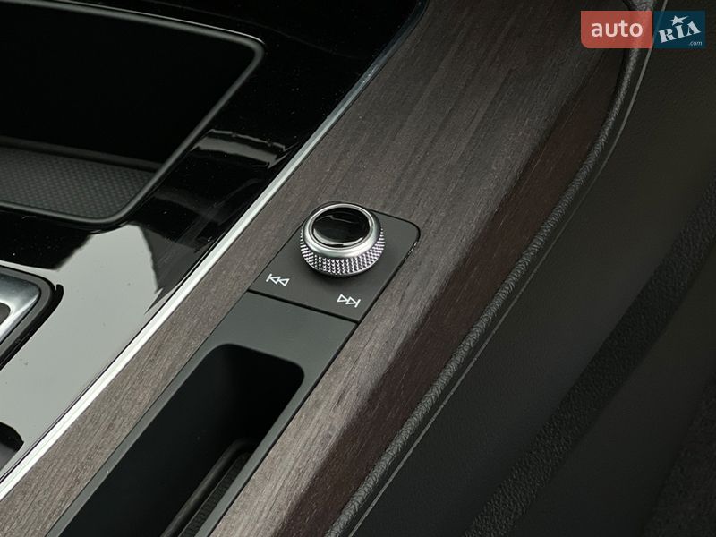 Внедорожник / Кроссовер Audi Q5 2023 в Львове