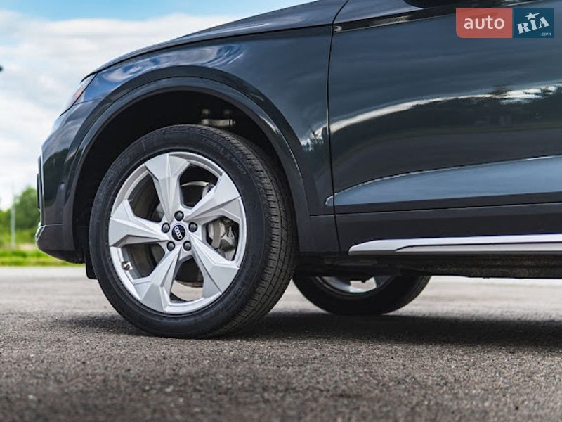 Внедорожник / Кроссовер Audi Q5 2021 в Львове