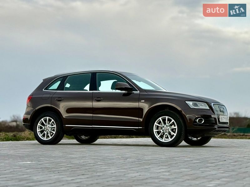 Внедорожник / Кроссовер Audi Q5 2012 в Тернополе