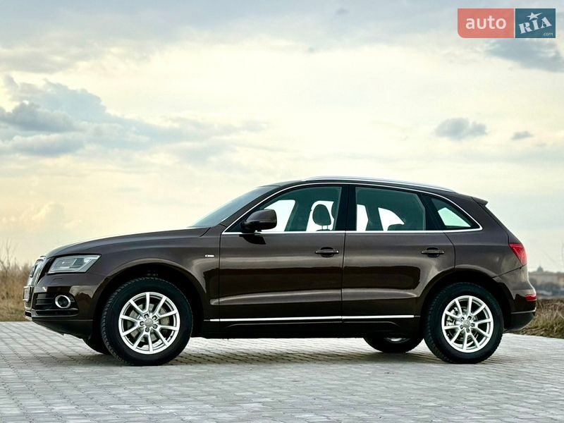 Внедорожник / Кроссовер Audi Q5 2012 в Тернополе