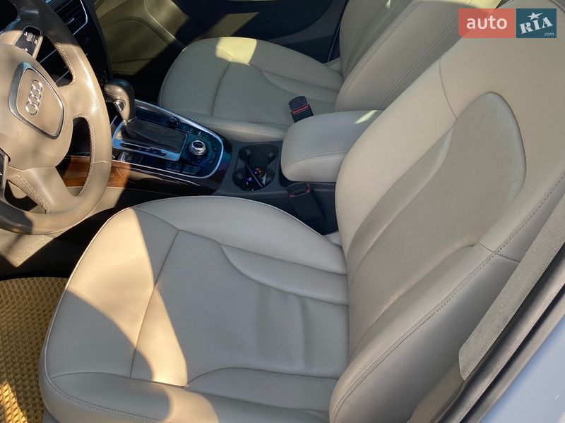 Позашляховик / Кросовер Audi Q5 2010 в Немирові