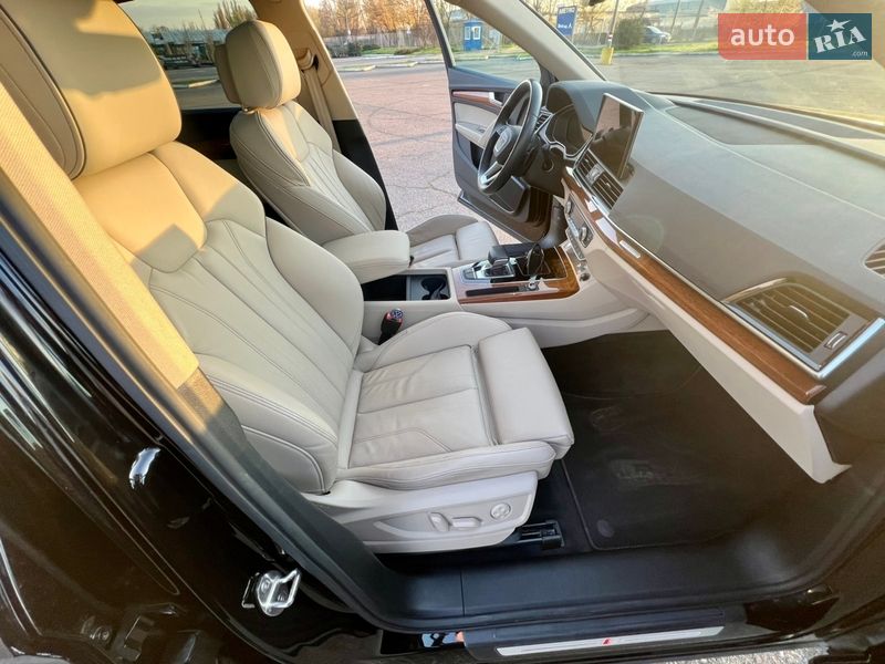 Позашляховик / Кросовер Audi Q5 2023 в Миколаєві