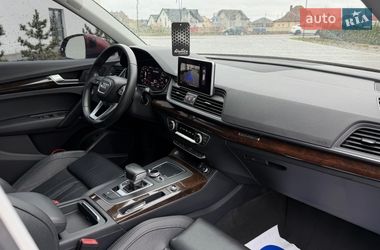 Позашляховик / Кросовер Audi Q5 2018 в Луцьку