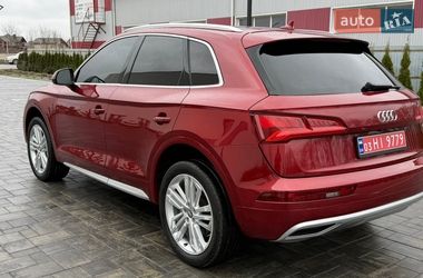 Позашляховик / Кросовер Audi Q5 2018 в Луцьку