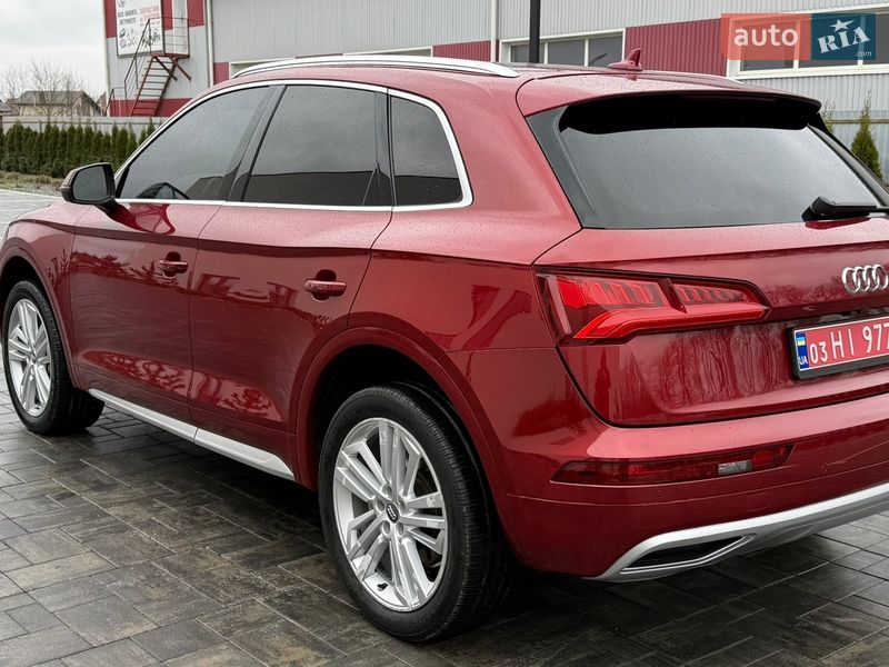 Позашляховик / Кросовер Audi Q5 2018 в Луцьку