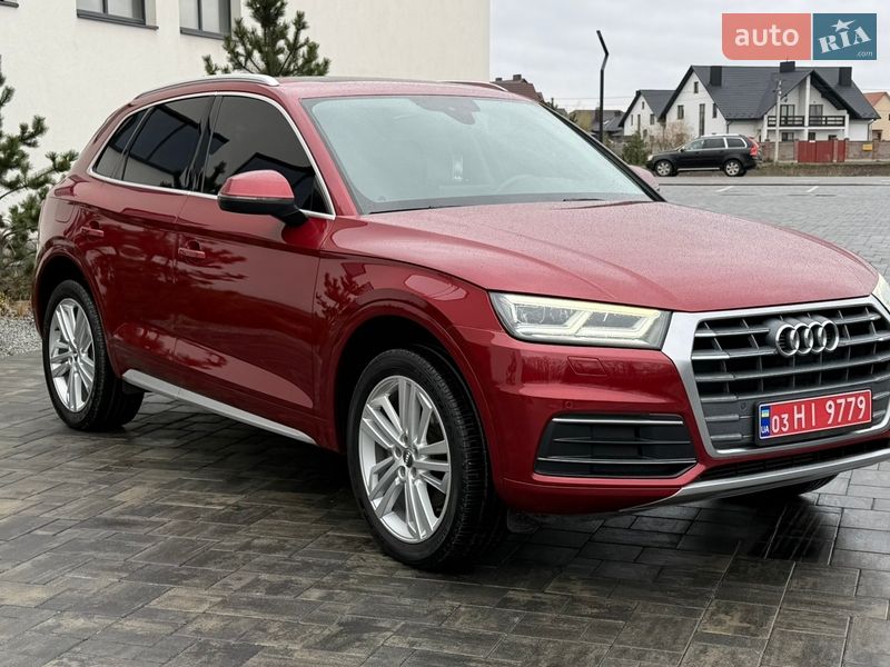 Позашляховик / Кросовер Audi Q5 2018 в Луцьку
