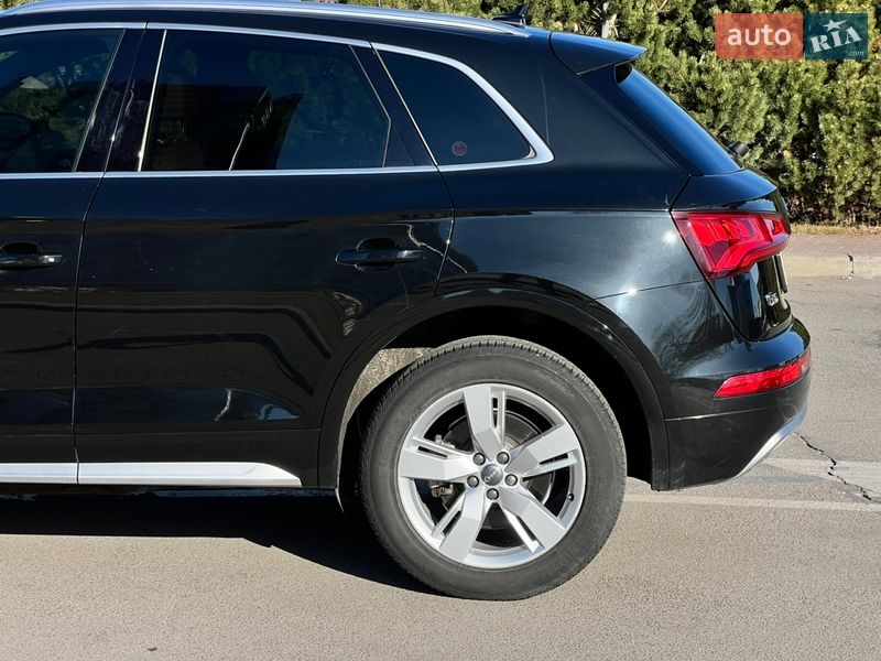Внедорожник / Кроссовер Audi Q5 2018 в Киеве