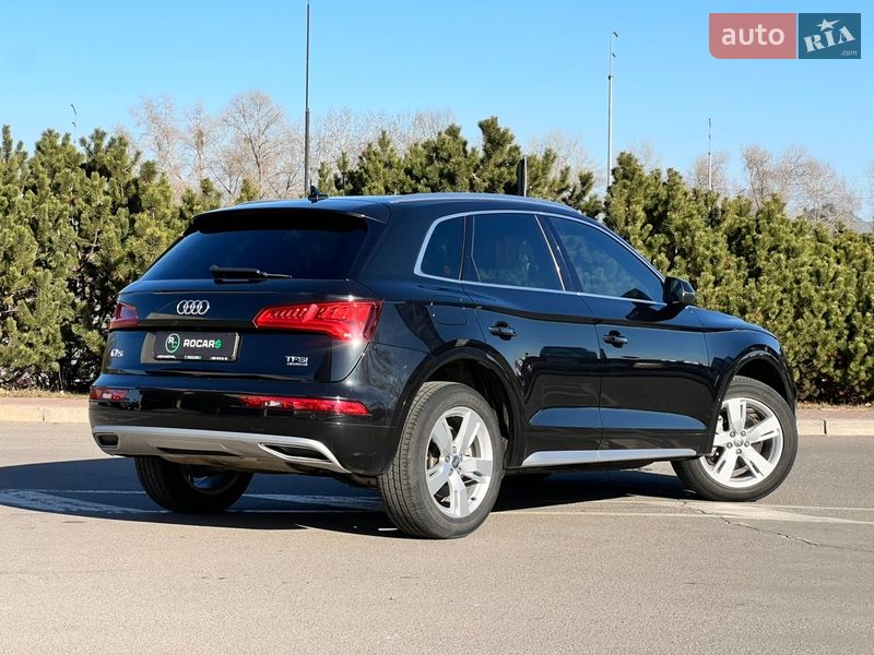Внедорожник / Кроссовер Audi Q5 2018 в Киеве