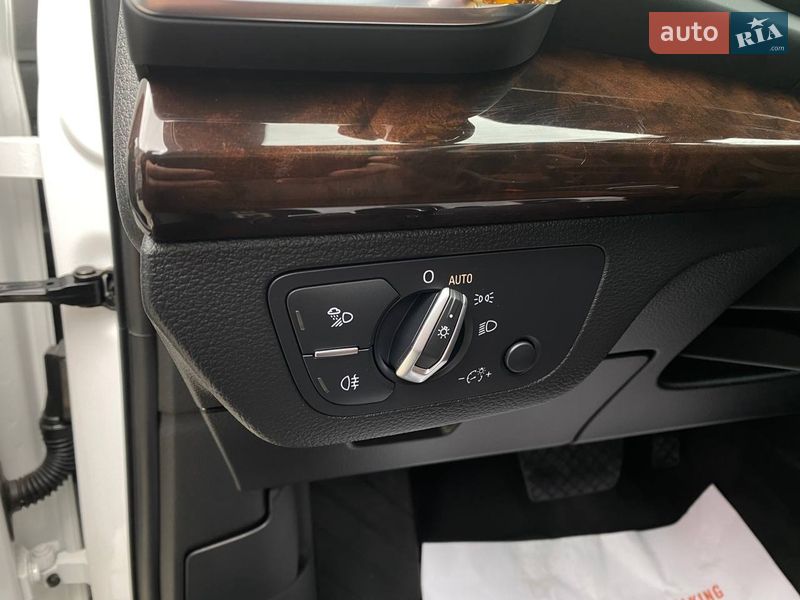 Позашляховик / Кросовер Audi Q5 2018 в Львові