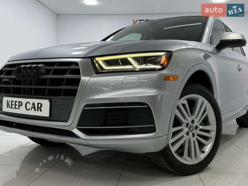 Позашляховик / Кросовер Audi Q5 2019 в Одесі