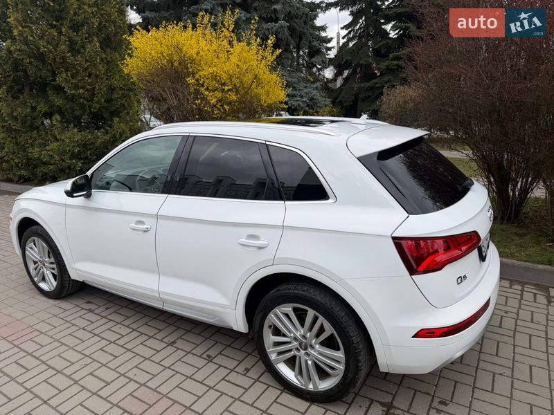 Позашляховик / Кросовер Audi Q5 2017 в Тернополі фото 11 Позашляховик / Кросовер Audi Q5 2017 в Тернополі