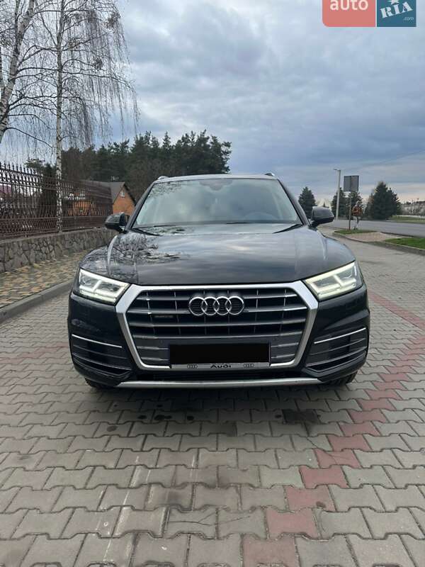 Позашляховик / Кросовер Audi Q5 2018 в Маневичах