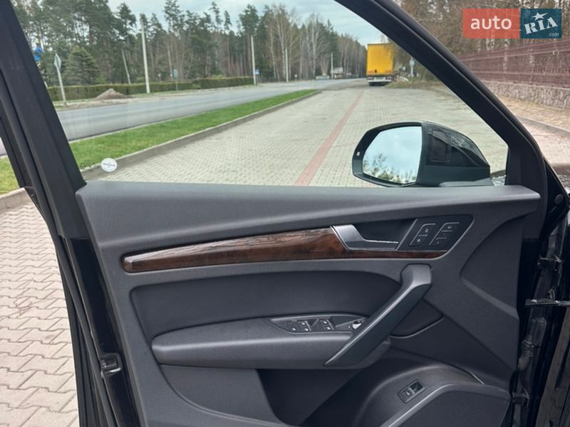 Позашляховик / Кросовер Audi Q5 2018 в Маневичах