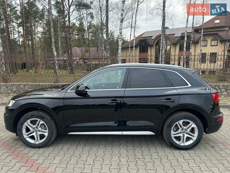 Позашляховик / Кросовер Audi Q5 2018 в Маневичах