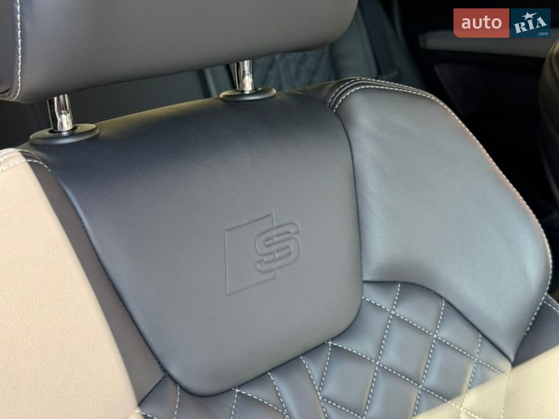 Позашляховик / Кросовер Audi Q5 2017 в Хусті