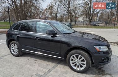 Позашляховик / Кросовер Audi Q5 2016 в Луцьку