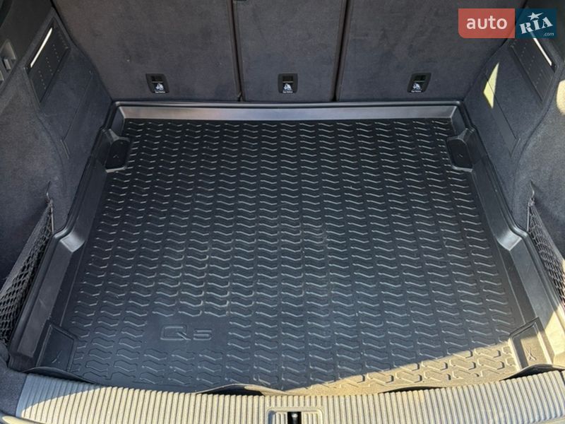 Позашляховик / Кросовер Audi Q5 2017 в Києві