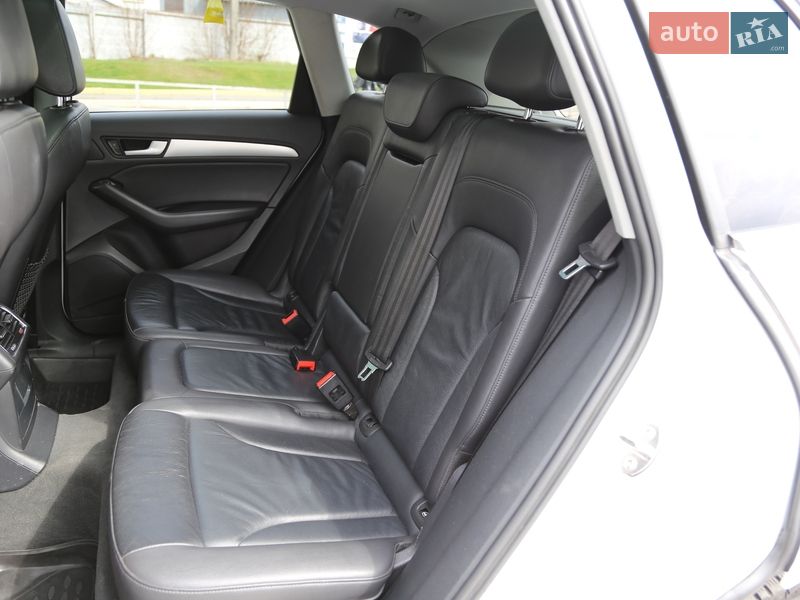 Позашляховик / Кросовер Audi Q5 2014 в Києві