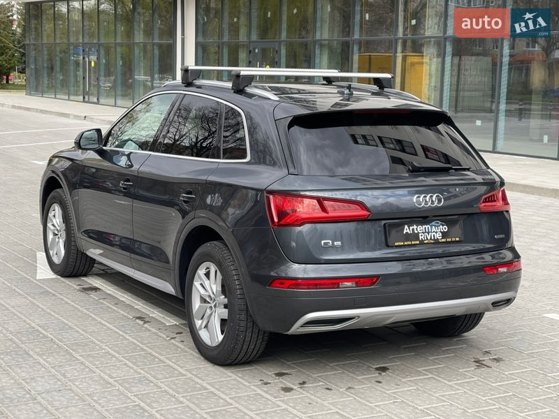 Внедорожник / Кроссовер Audi Q5 2020 в Ровно