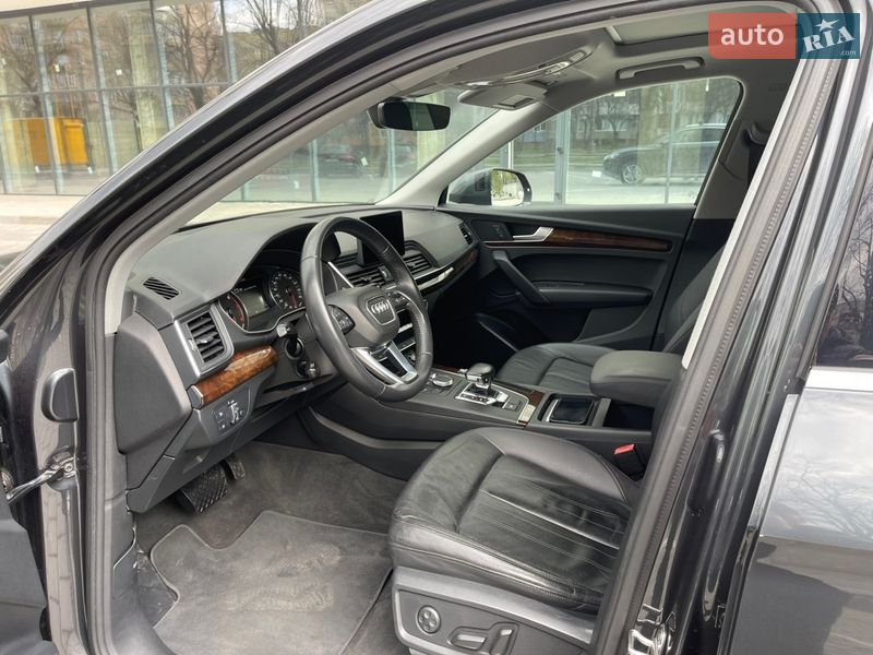 Внедорожник / Кроссовер Audi Q5 2020 в Ровно