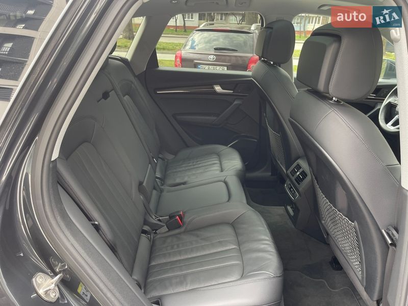 Внедорожник / Кроссовер Audi Q5 2020 в Ровно