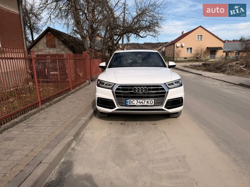 Позашляховик / Кросовер Audi Q5 2018 в Миколаєві фото Позашляховик / Кросовер Audi Q5 2018 в Миколаєві