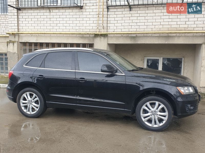 Внедорожник / Кроссовер Audi Q5 2009 в Одессе
