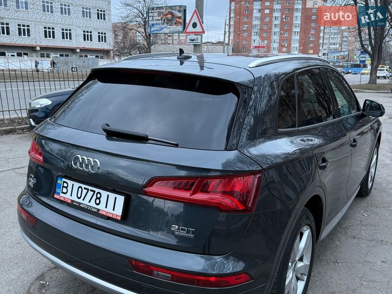 Внедорожник / Кроссовер Audi Q5 2017 в Полтаве