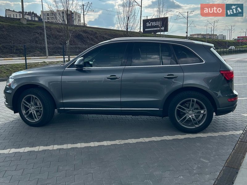 Внедорожник / Кроссовер Audi Q5 2015 в Ирпене