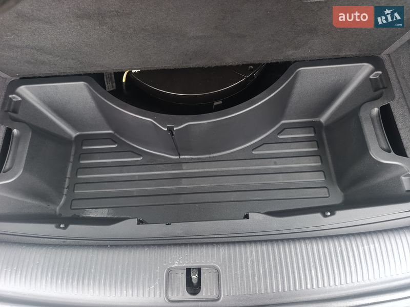 Позашляховик / Кросовер Audi Q5 2016 в Києві