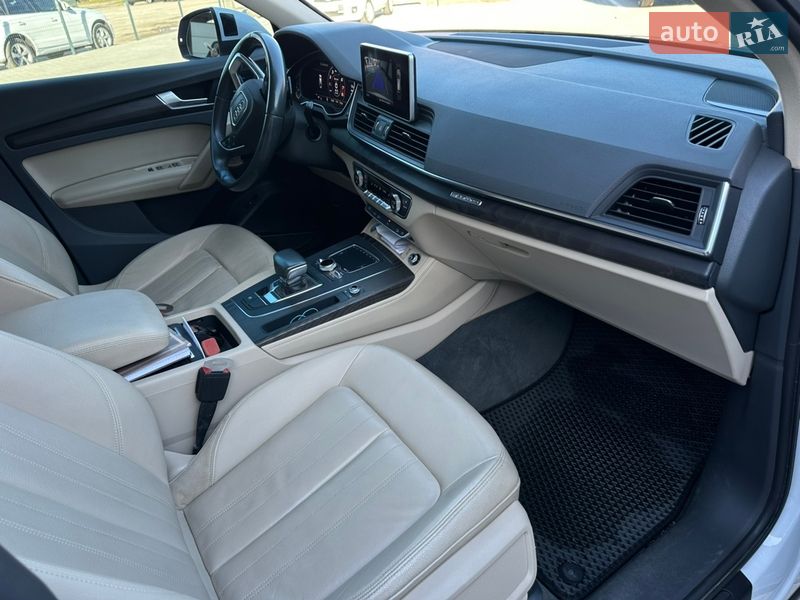 Внедорожник / Кроссовер Audi Q5 2019 в Нежине