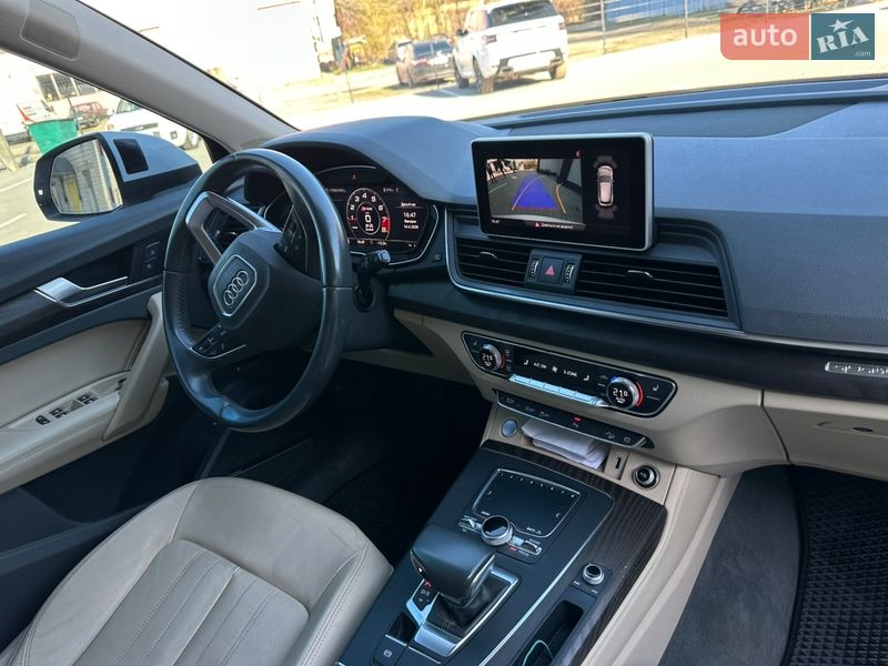 Внедорожник / Кроссовер Audi Q5 2019 в Нежине