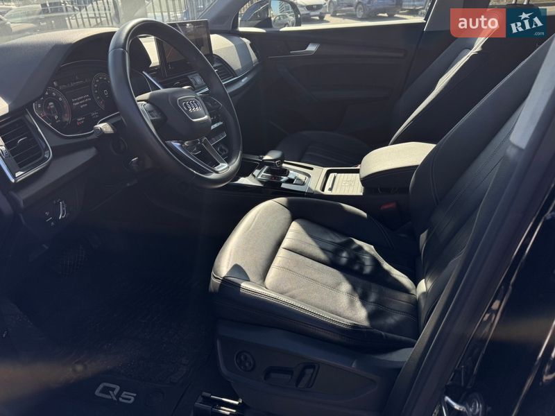 Позашляховик / Кросовер Audi Q5 2021 в Києві