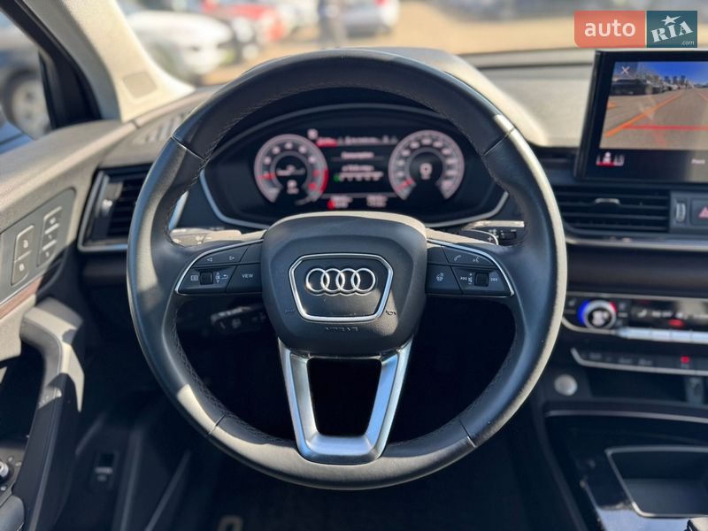 Позашляховик / Кросовер Audi Q5 2021 в Києві
