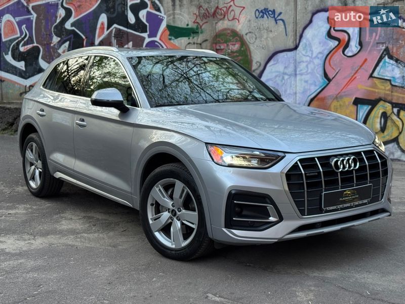 Внедорожник / Кроссовер Audi Q5 2021 в Днепре