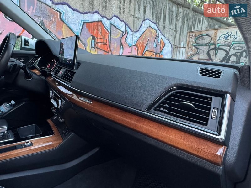 Внедорожник / Кроссовер Audi Q5 2021 в Днепре