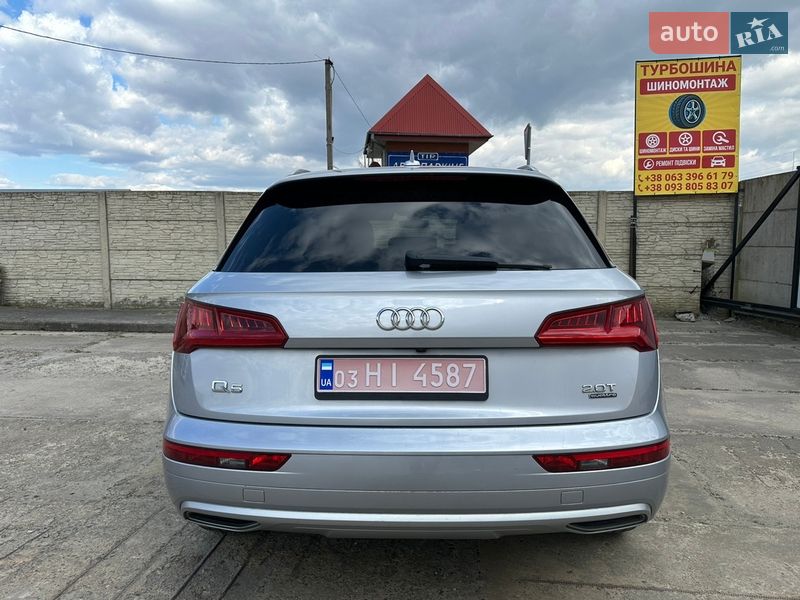 Внедорожник / Кроссовер Audi Q5 2018 в Владимире