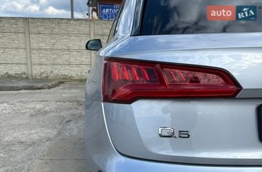 Внедорожник / Кроссовер Audi Q5 2018 в Владимире