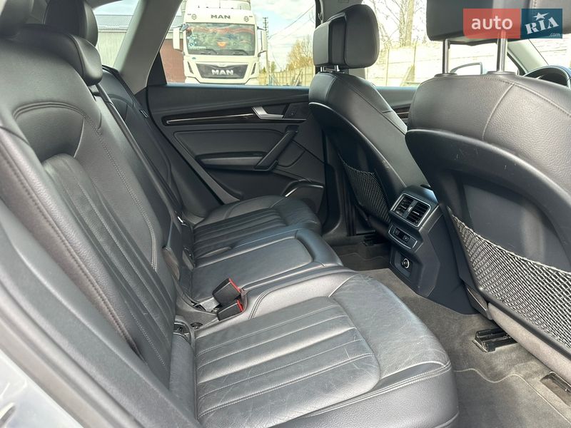 Внедорожник / Кроссовер Audi Q5 2018 в Владимире