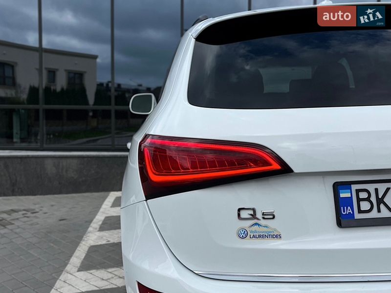 Внедорожник / Кроссовер Audi Q5 2015 в Ровно