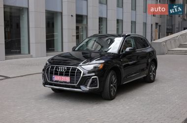 Внедорожник / Кроссовер Audi Q5 2021 в Киеве