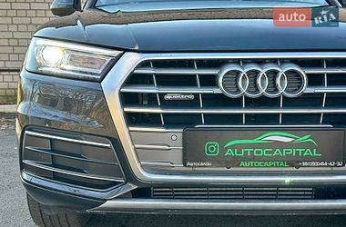 Позашляховик / Кросовер Audi Q5 2020 в Києві