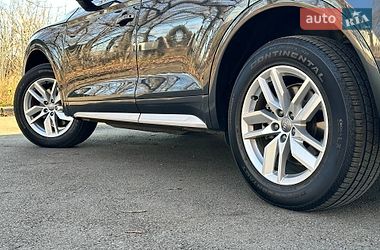 Позашляховик / Кросовер Audi Q5 2020 в Києві