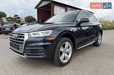 Позашляховик / Кросовер Audi Q5 2018 в Луцьку