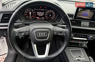 Внедорожник / Кроссовер Audi Q5 2019 в Киеве