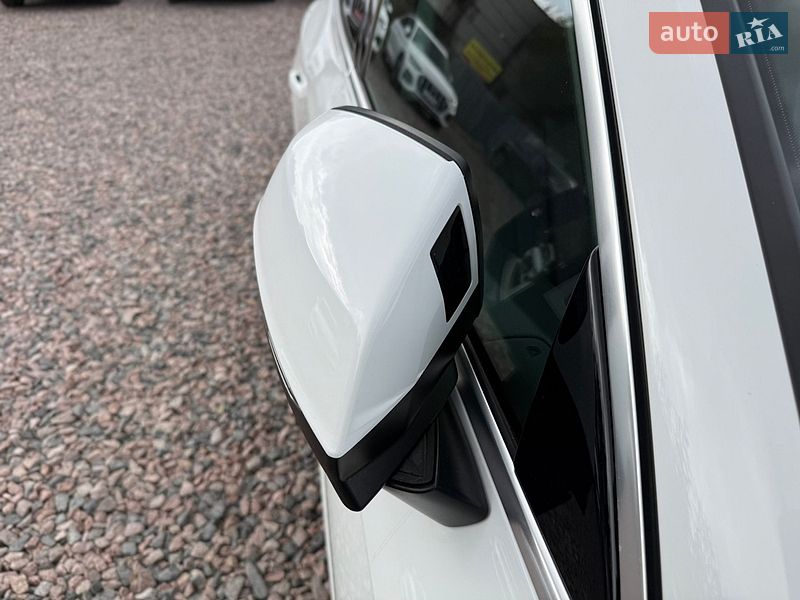 Внедорожник / Кроссовер Audi Q5 2019 в Киеве