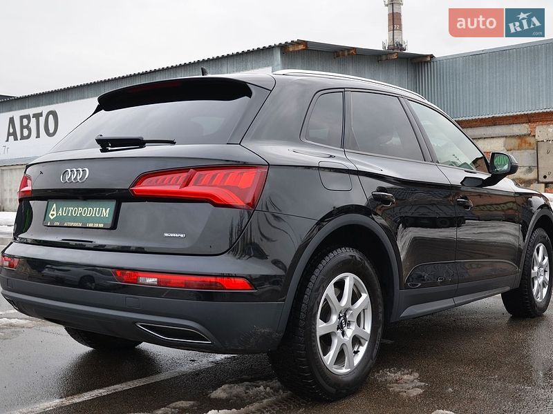 Позашляховик / Кросовер Audi Q5 2017 в Києві