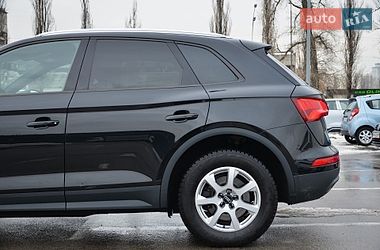 Позашляховик / Кросовер Audi Q5 2017 в Києві