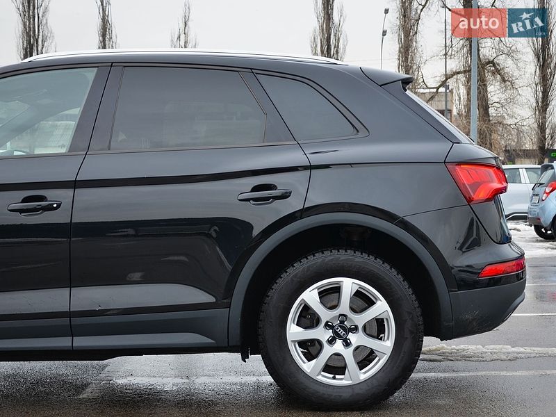 Позашляховик / Кросовер Audi Q5 2017 в Києві