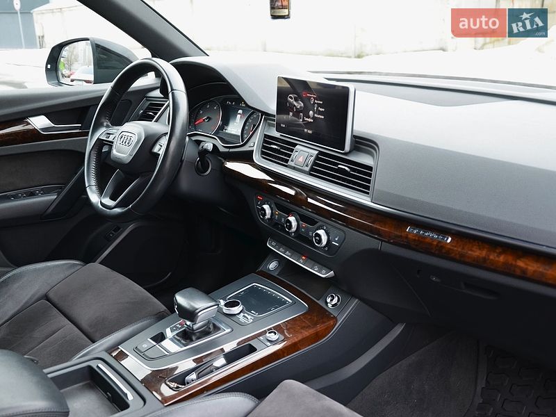 Позашляховик / Кросовер Audi Q5 2017 в Києві